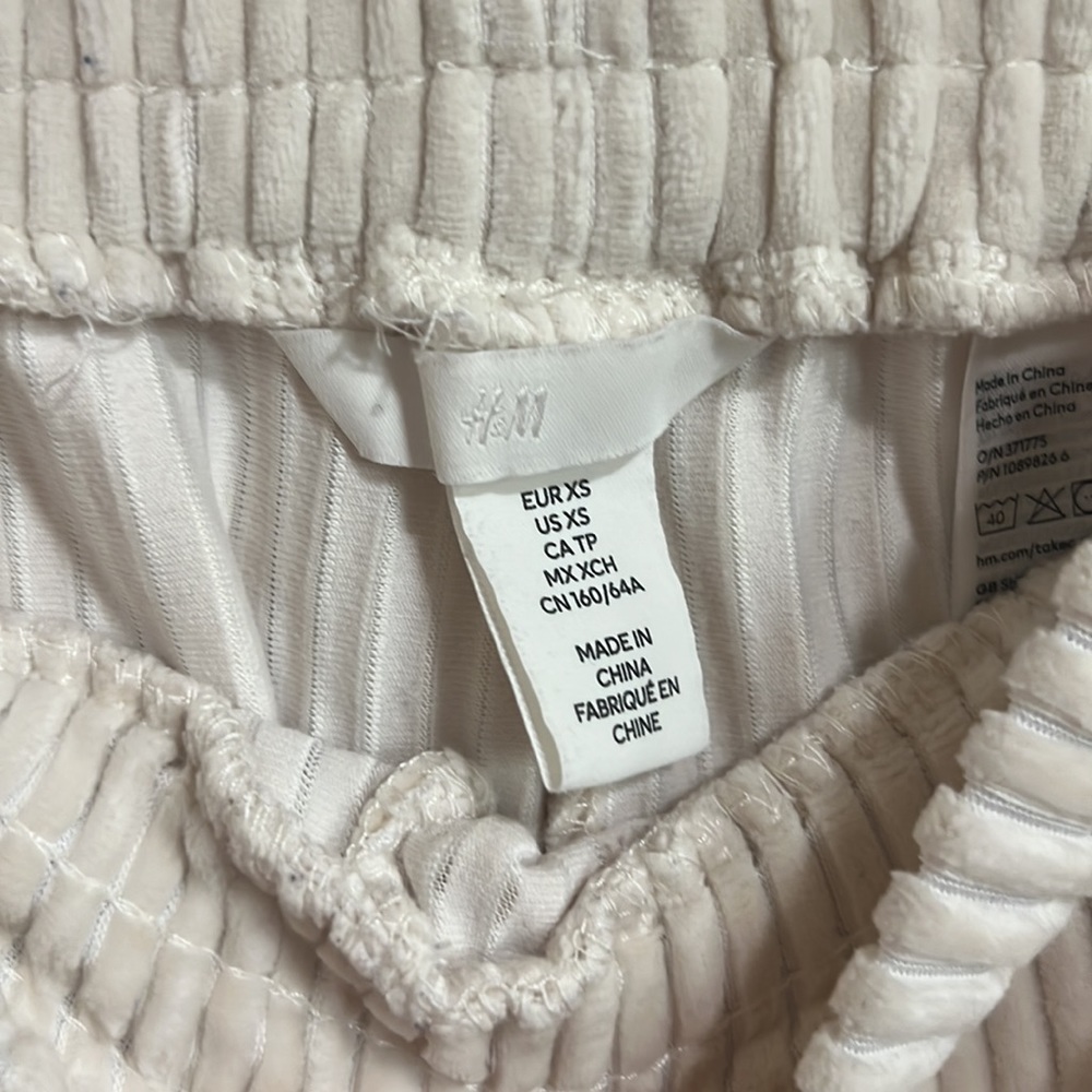 Cream Ribbed Sweatpants! Great condition - Picture 5 of 6
